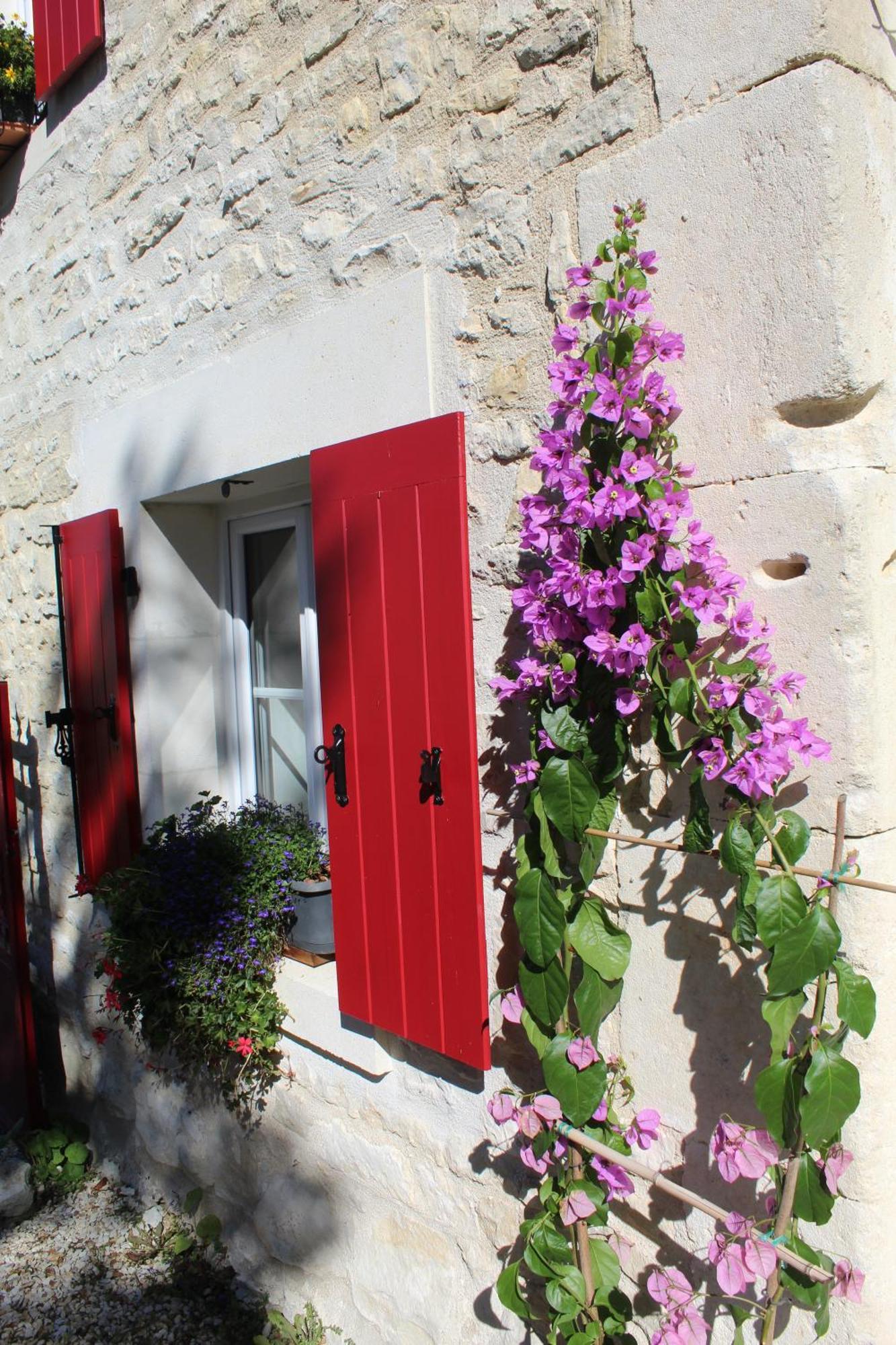 مبيت وإفطار Mérignac La Douce Charentaise المظهر الخارجي الصورة